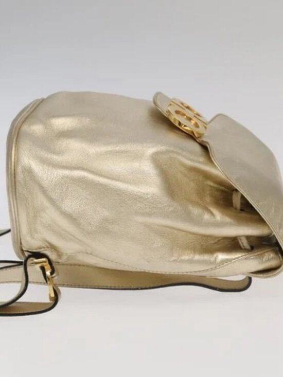 Salvatore Ferragamo Gancini Backpack Leather Gold Auth 104143 main image 9